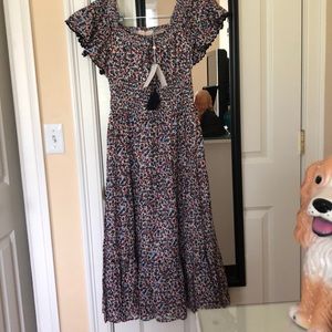 Brand new Tory Burch dress size small.